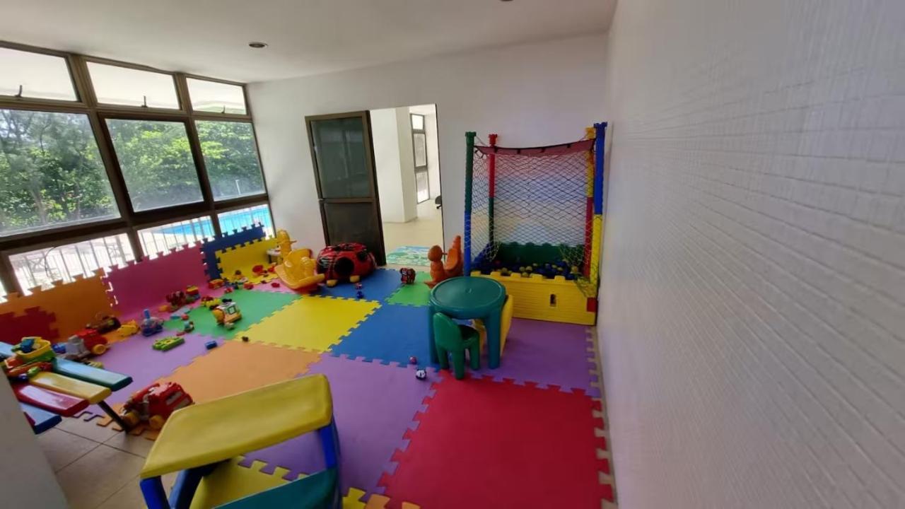 Rhr With Full Leisure Swimming Pool And Rio de Janeiro